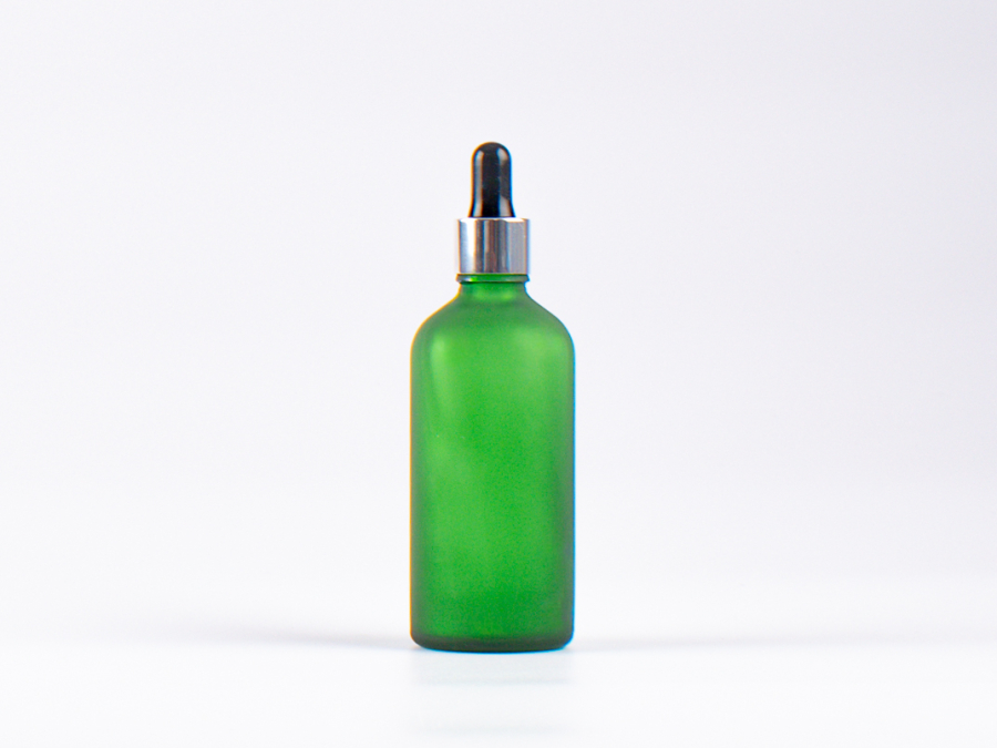 Grünglasflasche 100ml, mit Pipette silber-glanz